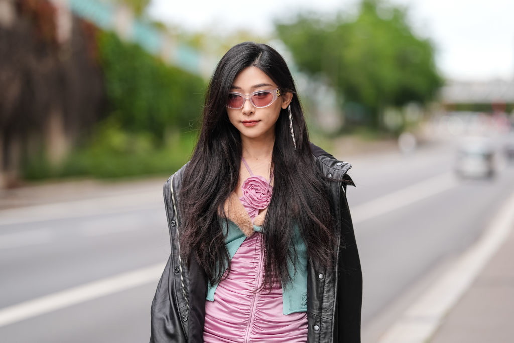 Street Style - Paris Fashion Week - Womenswear Spring/Summer 2025 - Day Seven