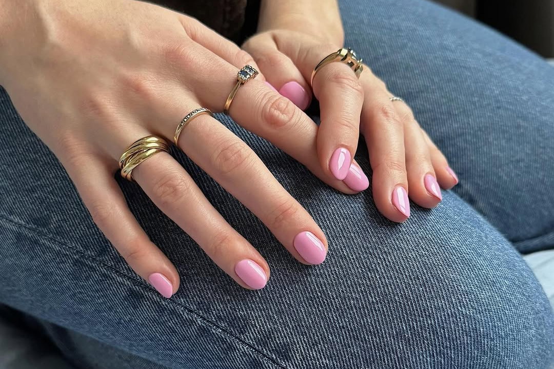 Paznokcie "Pink on pink"
