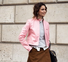 Street Style - Paris Fashion Week - Womenswear Fall/Winter 2025/2026 - Day Nine