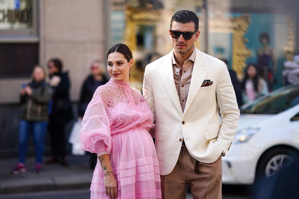 Brustasza – elegancki detal w męskiej stylizacji