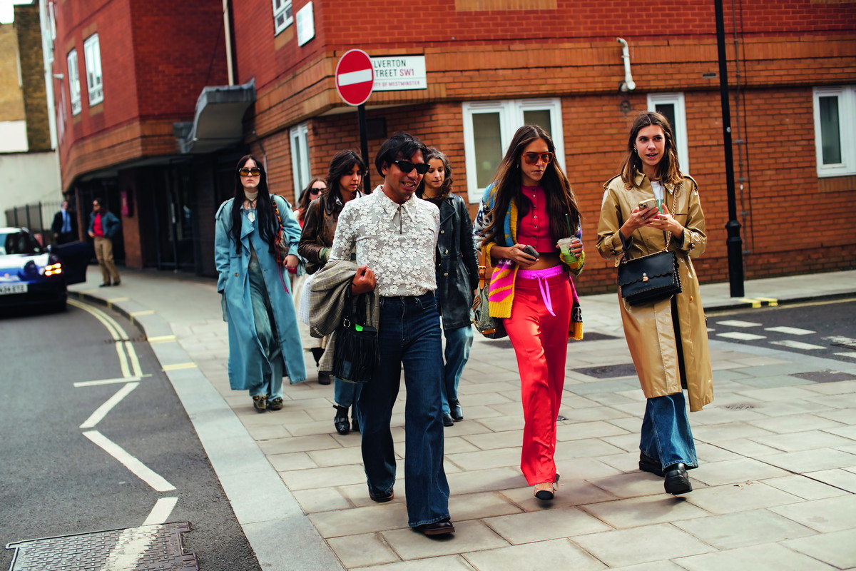 London str S25 0228