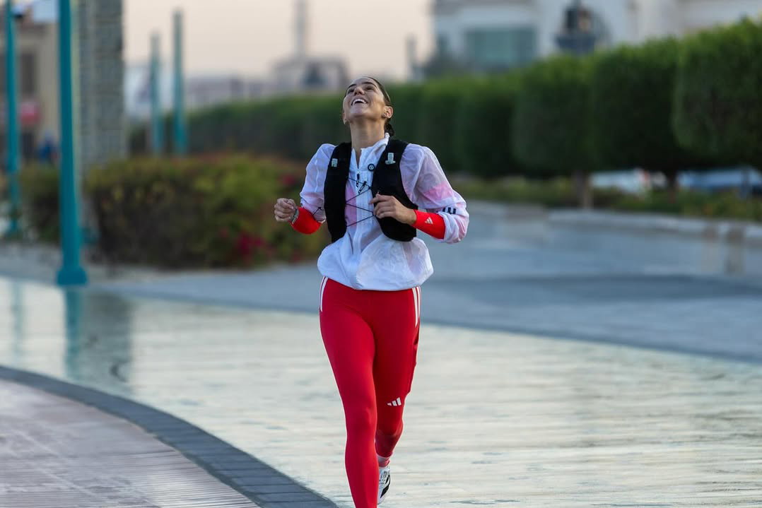 Nocny maraton w Dubaju: Lily Collyer