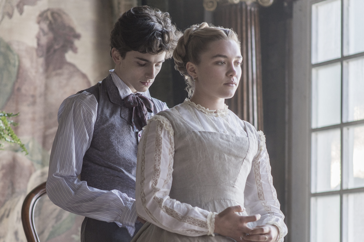 Florence Pugh w filmie „Małe kobietki” (2019)