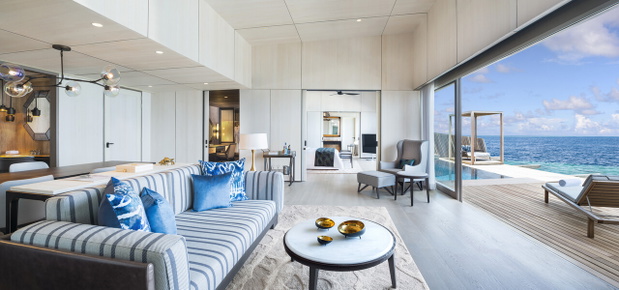 St Regis Suite - Livingroom_Easy-Resize