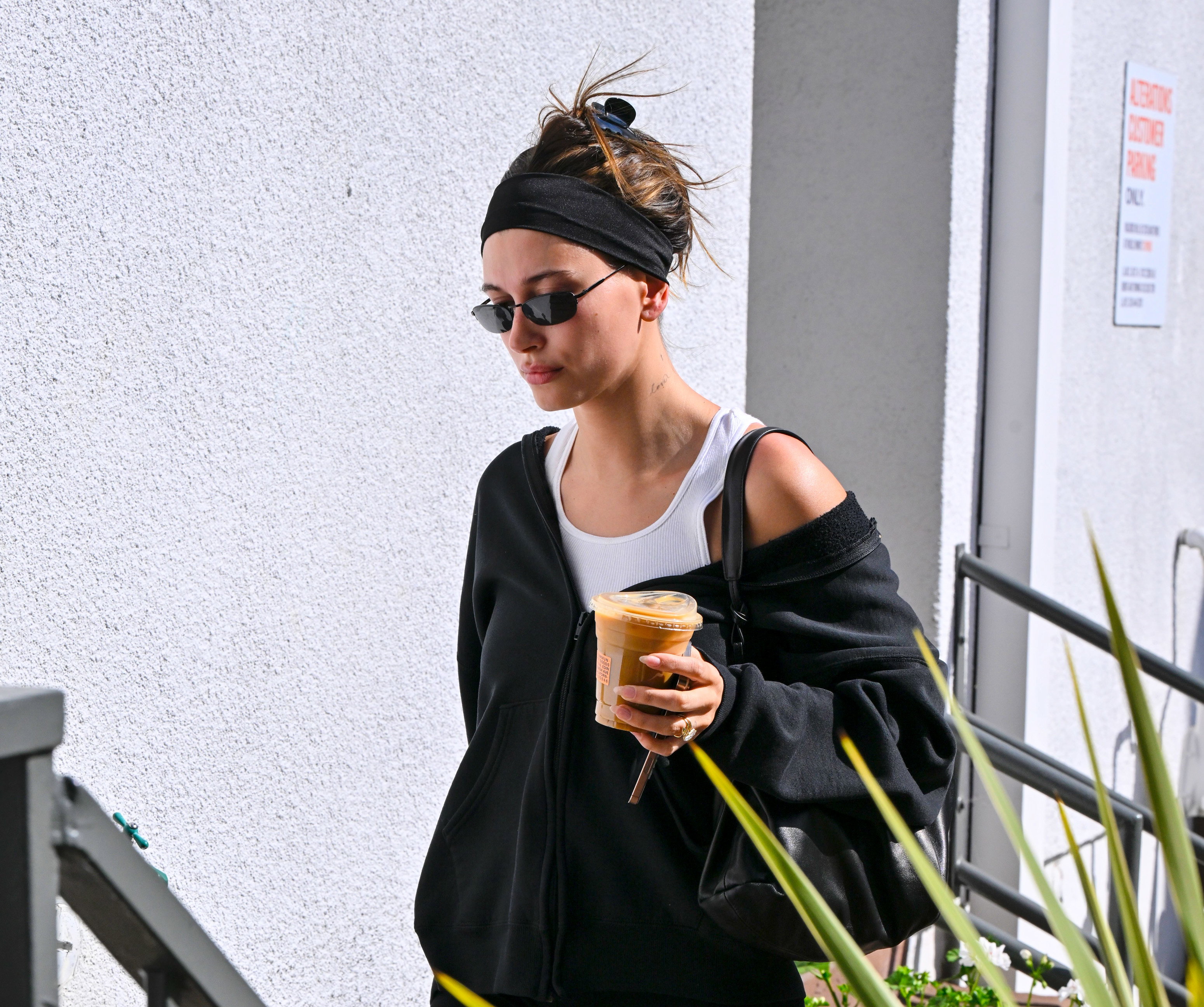 Hailey Bieber poleca francuski krem
