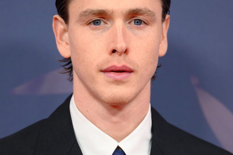 Harris Dickinson