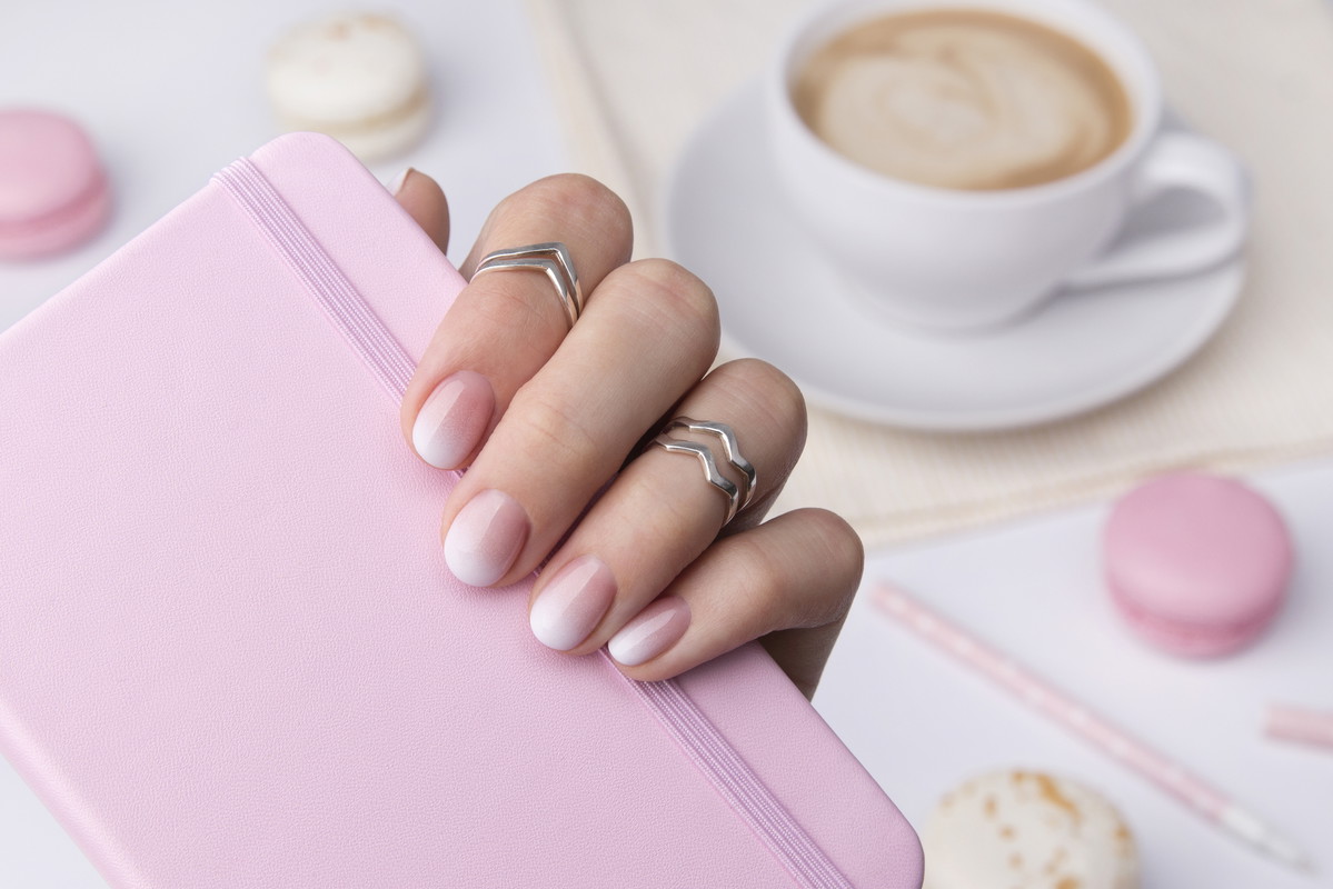Baby boomer pink nails