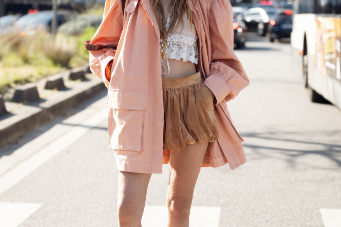 Street Style - Paris Fashion Week - Womenswear Fall/Winter 2025/2026 - Day Four