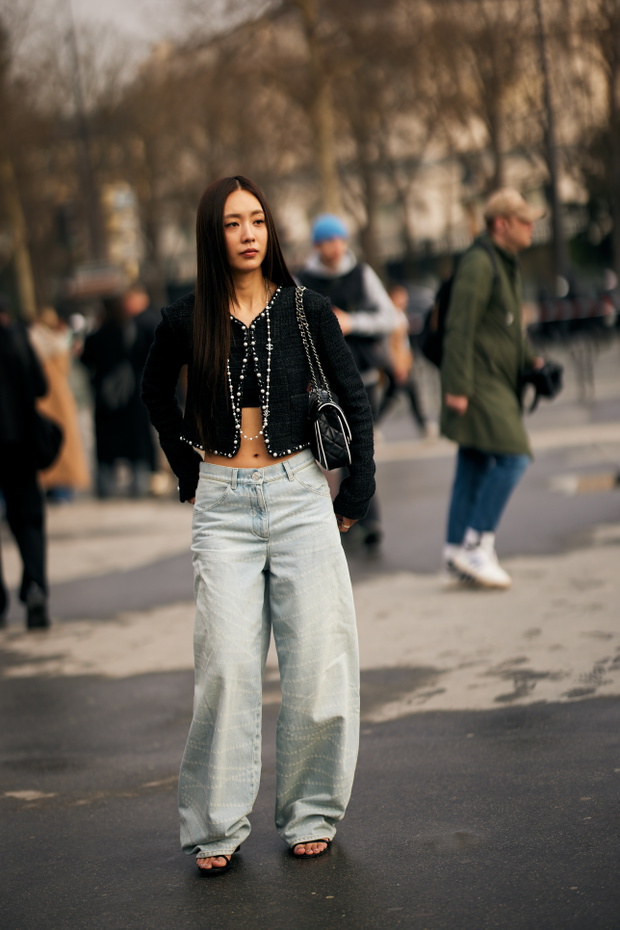 Paris str F25 2964