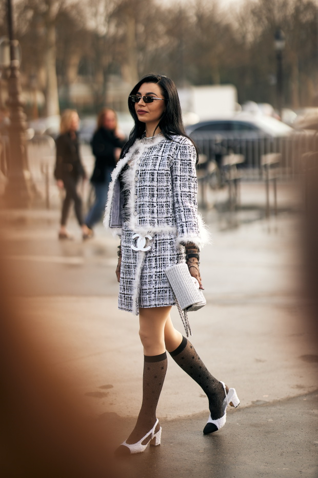 Paris str F25 2946