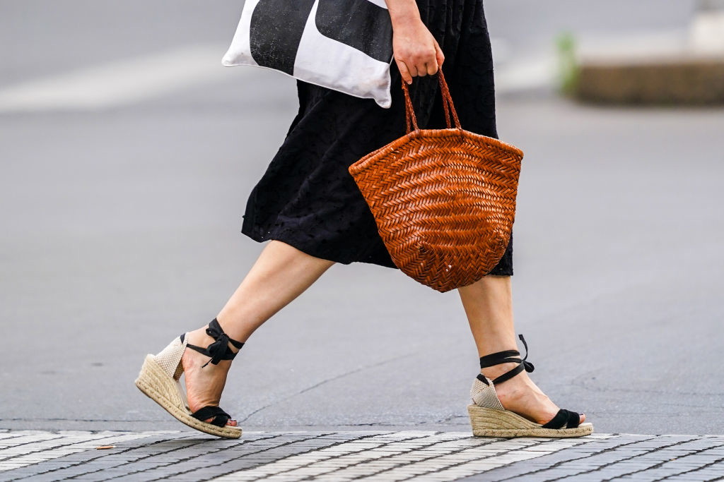 espadryle na koturnie