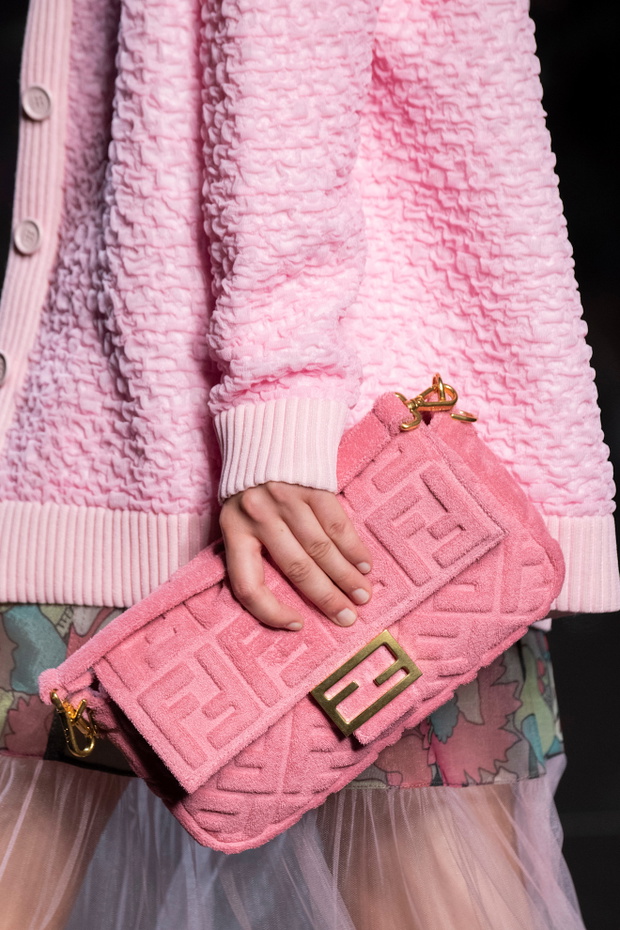 Fendi bag S20 047