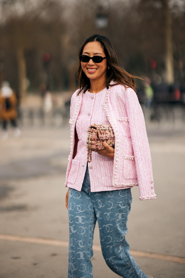Paris str F25 2979