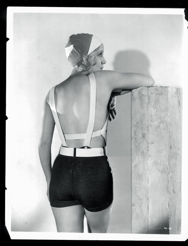 Claudia Dell Models Back Of Bathing Suit