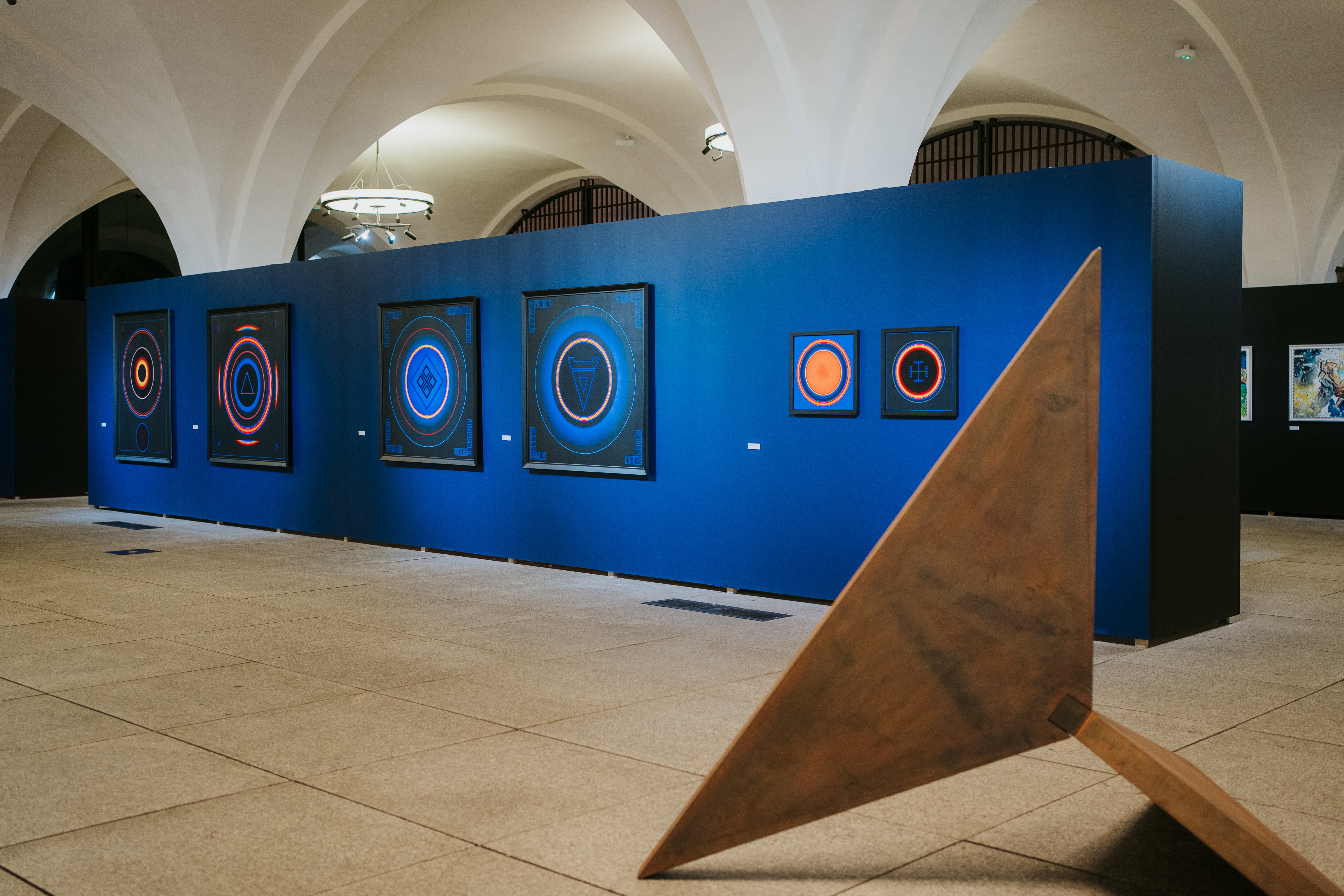 Spheres. Fangor Heweliusz
