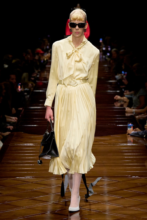 Butter yellow dress Balenciaga SS 2025