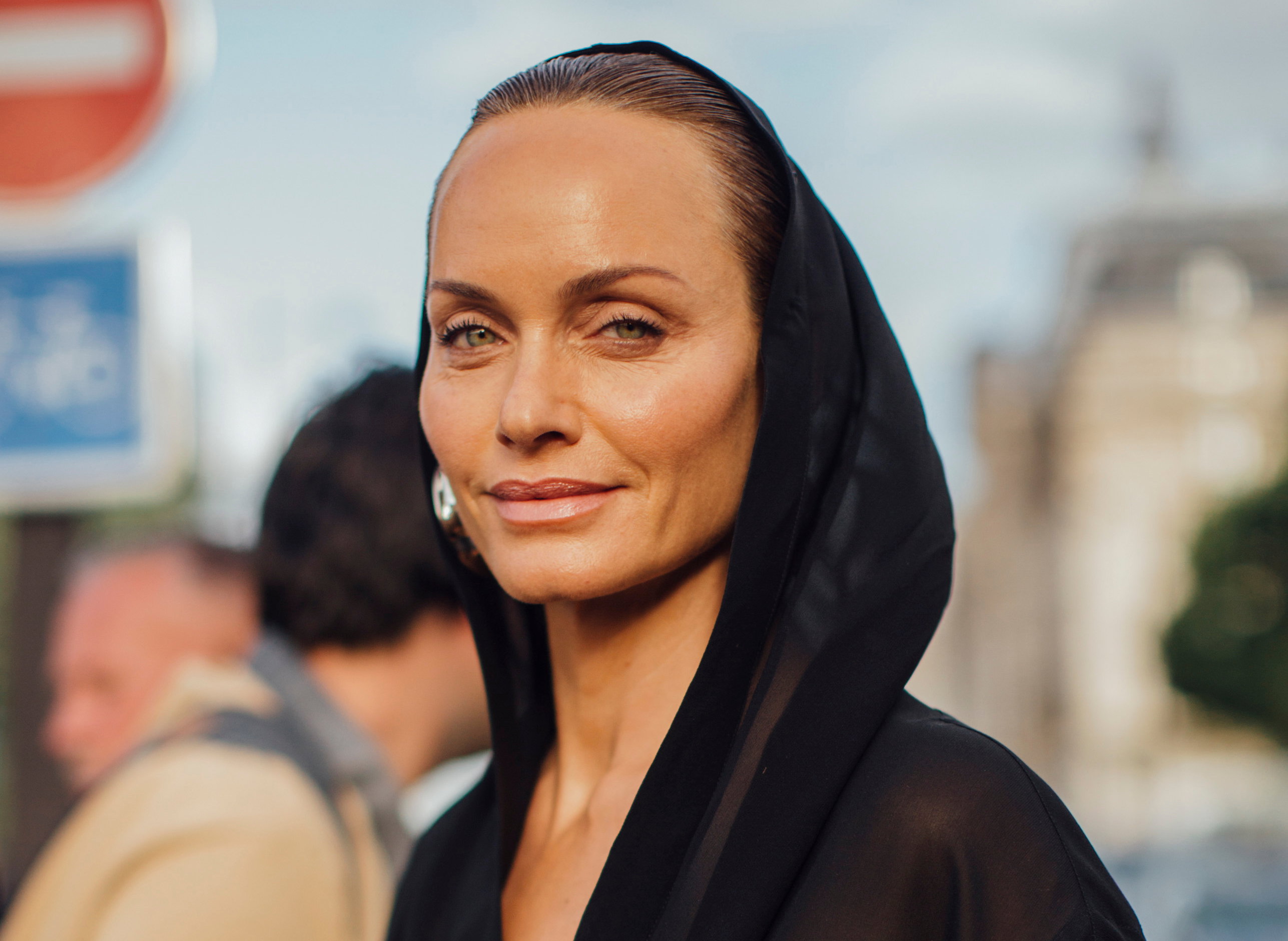 Chłodzące kosmetyki na lato 2025