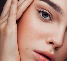 Ten krem CC ma naprawdę wysoki filtr SPF. Uwielbiają wszystkie makijażowe it girls