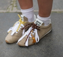 Sneakerinas to nowy hit lata. Wyglądają jak baleriny!