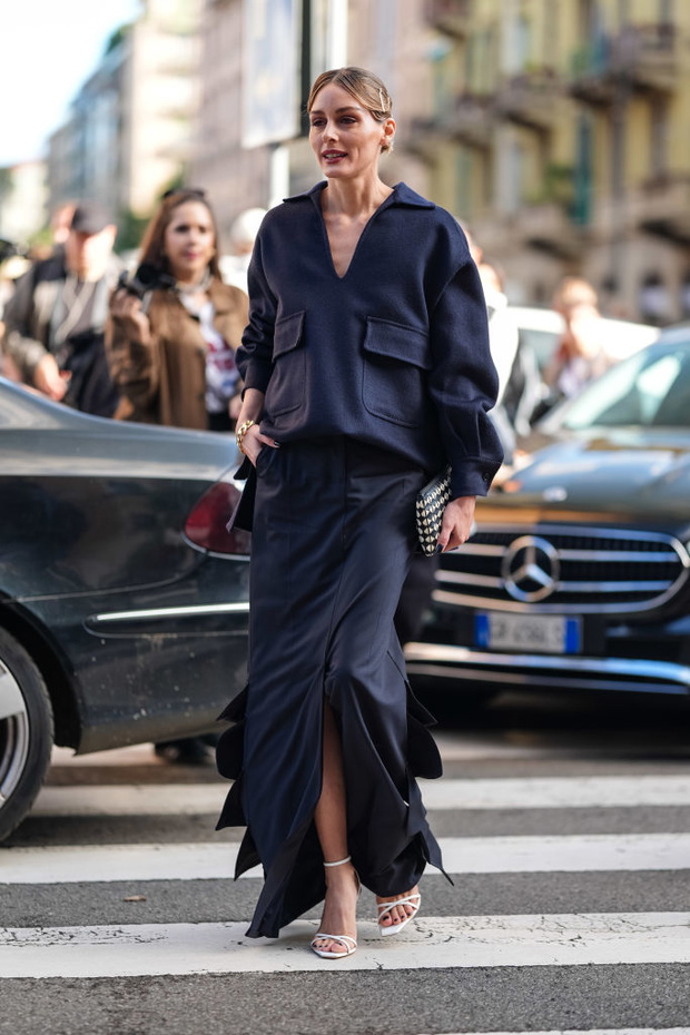 Street Style - Day 3 - Milan Fashion Week - Womenswear Spring/Summer 2025