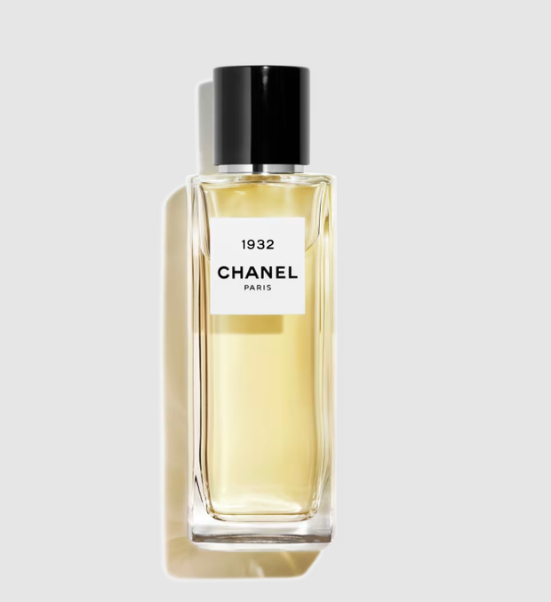2025-06-13 15_14_19-1932-les-exclusifs-de-chanel-eau-de-parfum-2-5fl-oz--packshot-default-122130-956