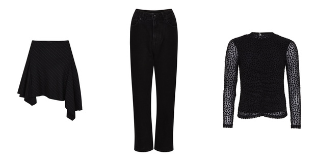 TK Maxx, czarna spódnica mini, 49.99 zł; czarne spodnie jeansowe, 134.99 zł; czarny top w kropki, 134.99 zł