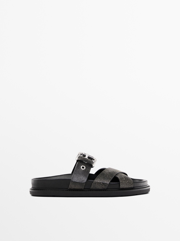 Wyprzedaż Massimo Dutti, skórzane klapki