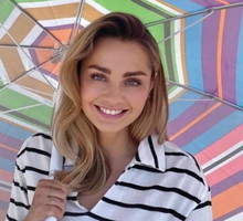 Małgorzata Socha w białej sukience midi
