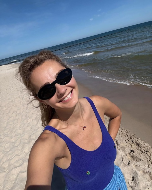 Małgorzata Socha w szortach Le Petit Trou