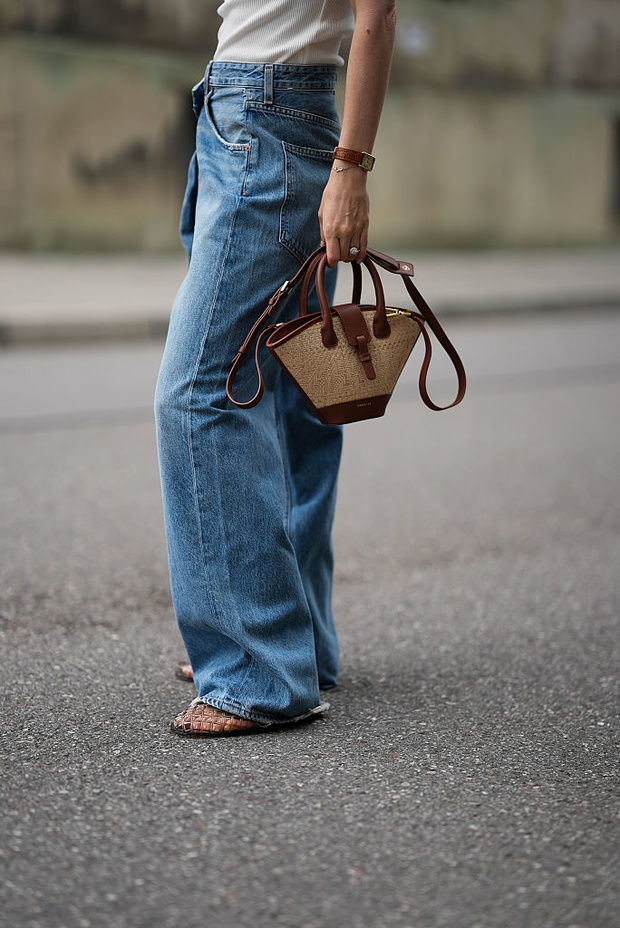 jelly sandals