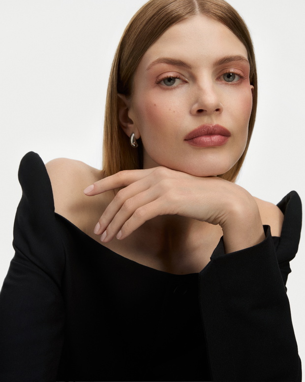 skin first. the minimal look