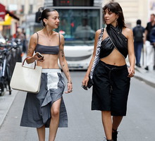 Street Style - Paris Fashion Week - Menswear Spring/Summer 2026 - Day Two