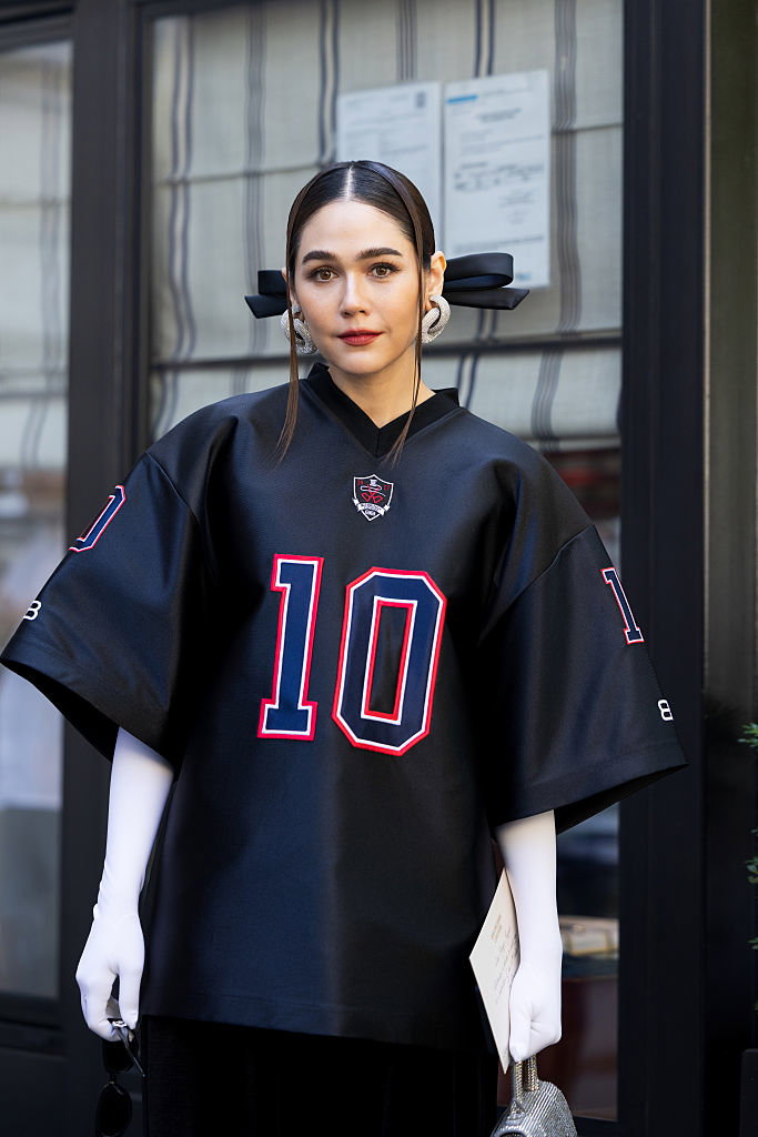 Street Style - Paris Fashion Week - Haute Couture Fall/Winter 2025/2026 - Day Three