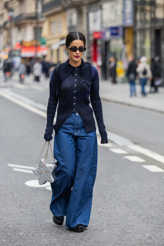 Street Style - Paris Fashion Week - Womenswear Fall/Winter 2024/2025 - Day Seven