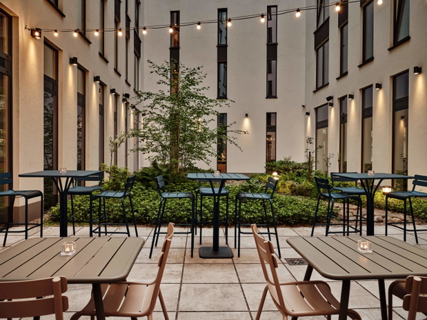 holiday inn gdansk patio1