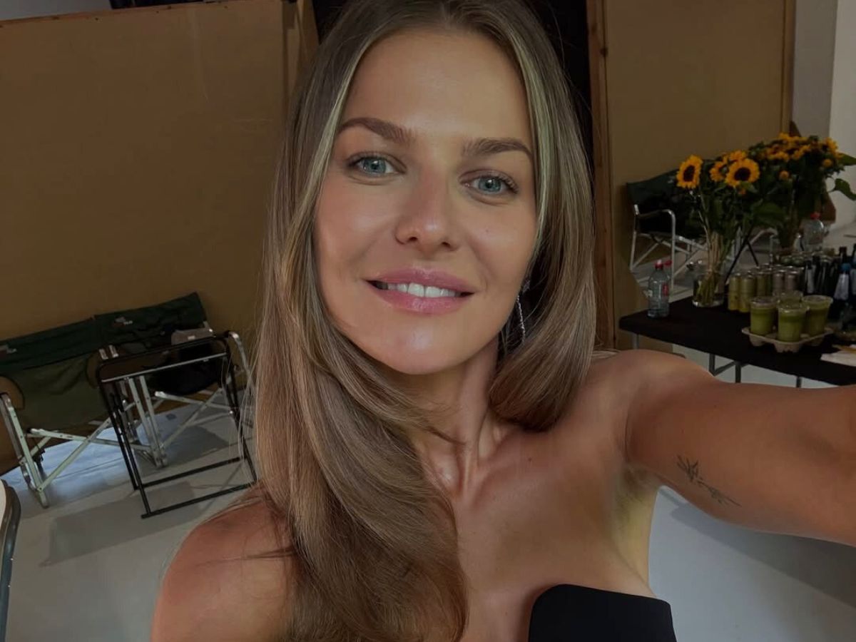 Anna Lewandowska w stylizacji jak Francuzka