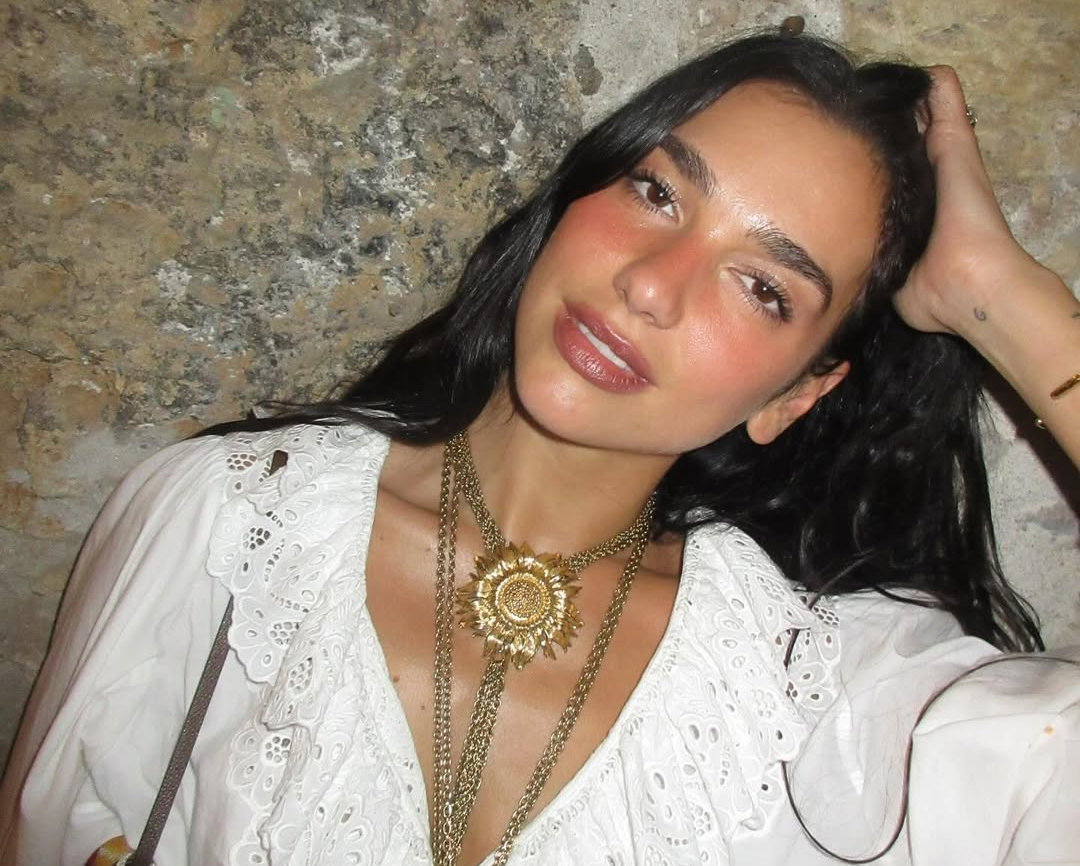 Dua Lipa zaprezentowała modny manicure