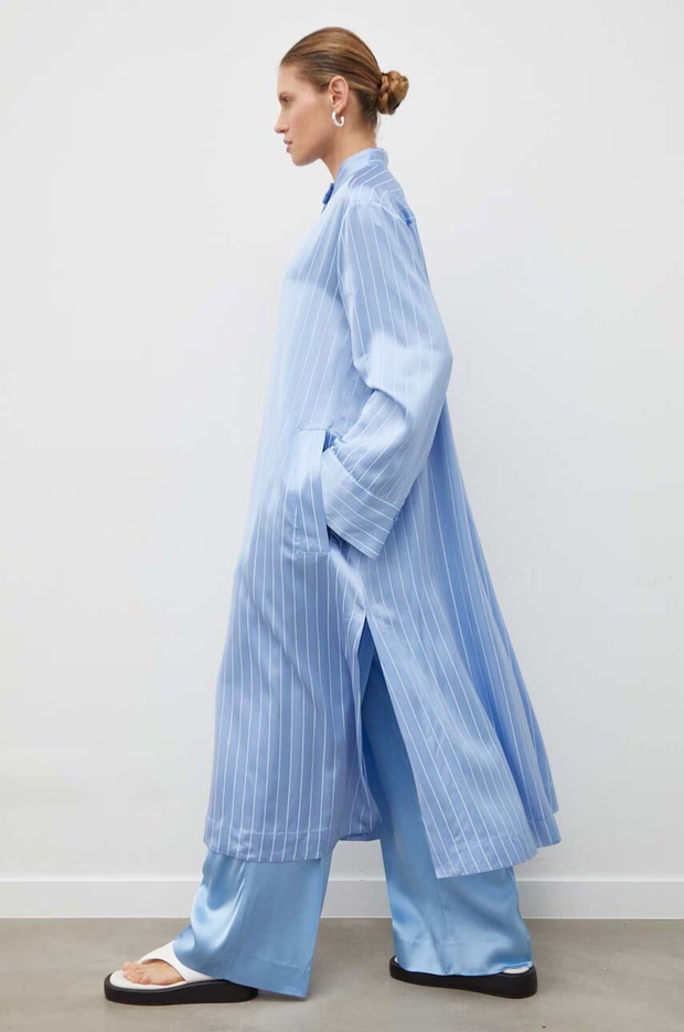 Striped shirt dress: must-have na lato 2025 w stylu Paryżanek