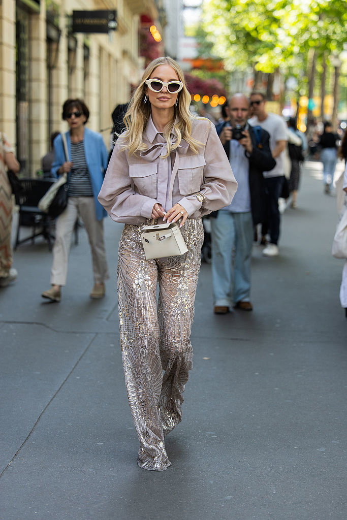 Street Style - Paris Fashion Week - Haute Couture Fall/Winter 2025/2026 - Day Three