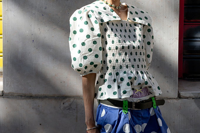 Street Style - Paris Fashion Week - Menswear Spring/Summer 2026 - Day One