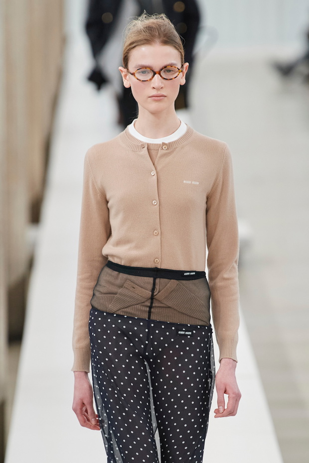 Miu Miu F23 009a