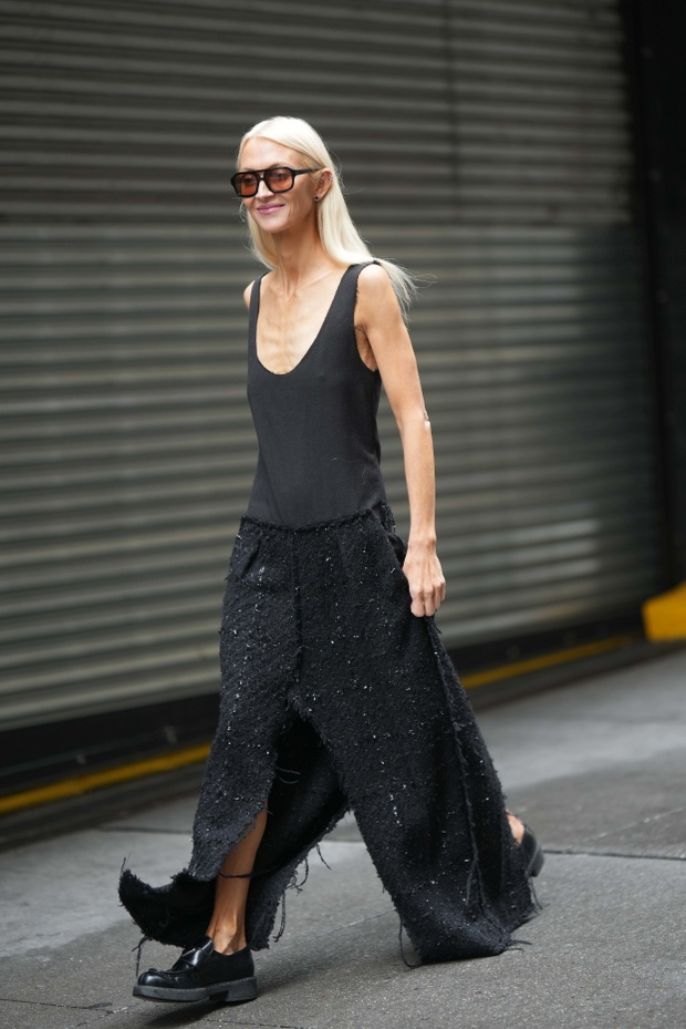 Linen palazzo pants – spodnie, które pokochasz w upalne dni. Trend lata 2025