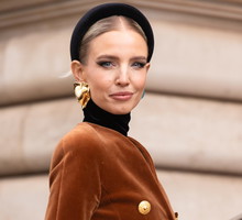 Schiaparelli : Outside Arrivals - Paris Fashion Week - Haute Couture Spring/Summer 2024