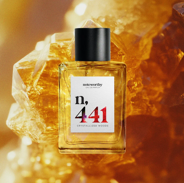 Perfumy na jesień 2025: Bursztyn