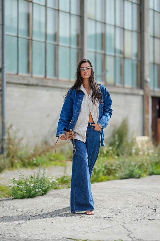 Electric blue – modny kolor jesieni 2025. Styl Lary Gessler
