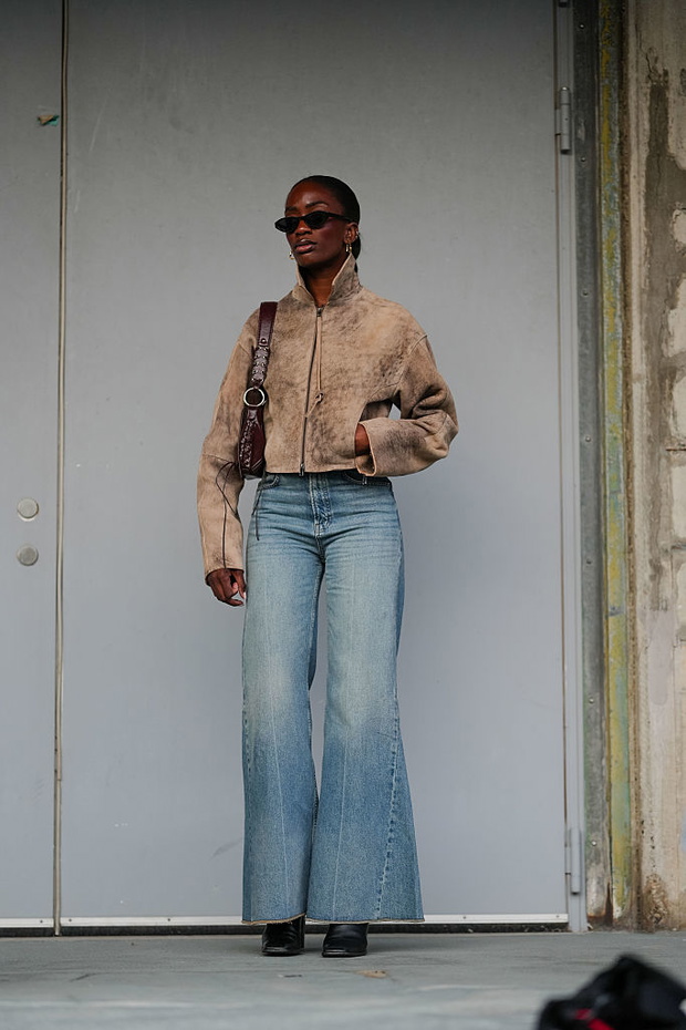 Petite wide-leg jeans z Zary – idealne dla niskich na jesień 2025