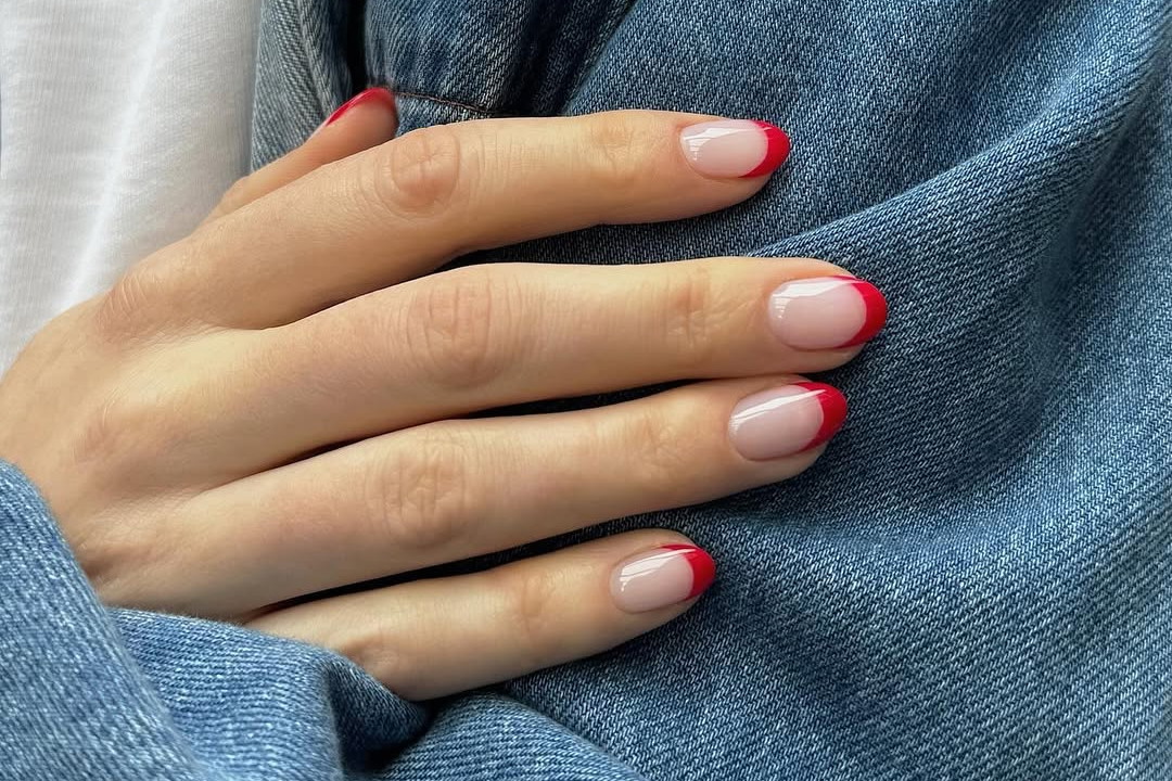 Jaki manicure na jesień 2025 wybrać?