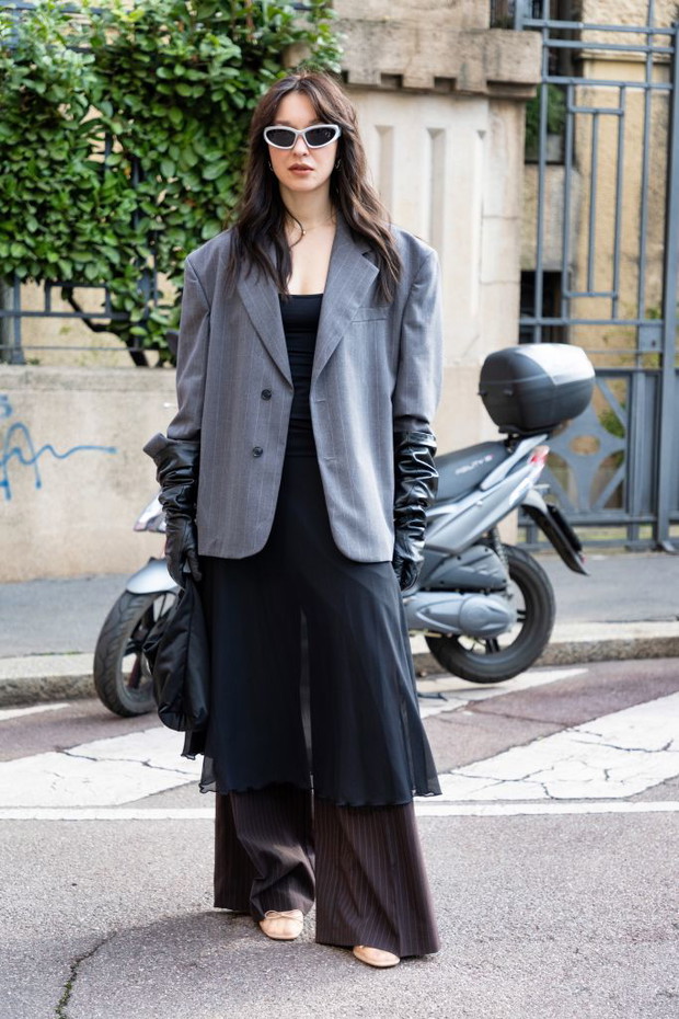Trend skirt over pants