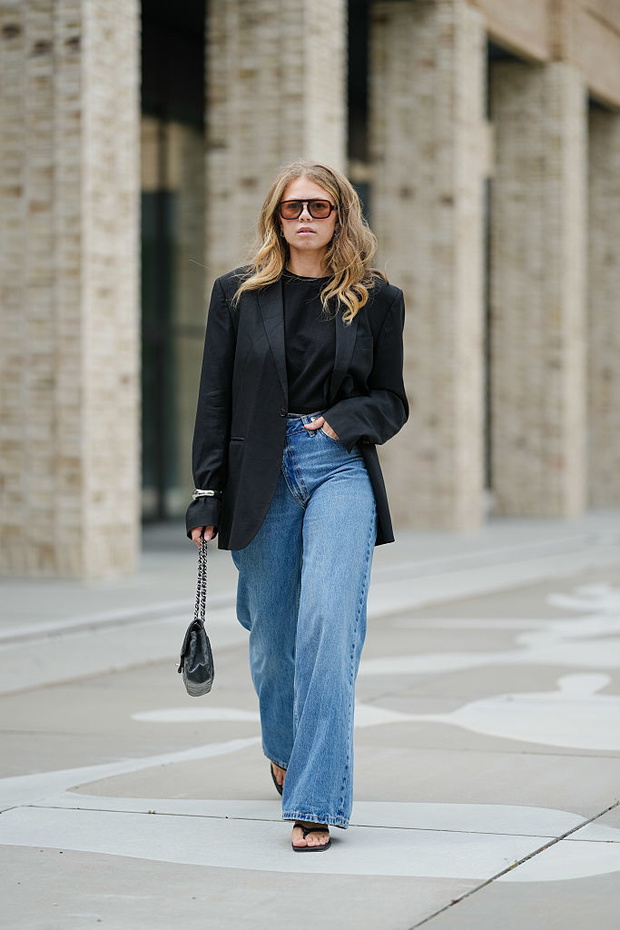 Barrel jeans – kopenhaski trend jesieni 2025
