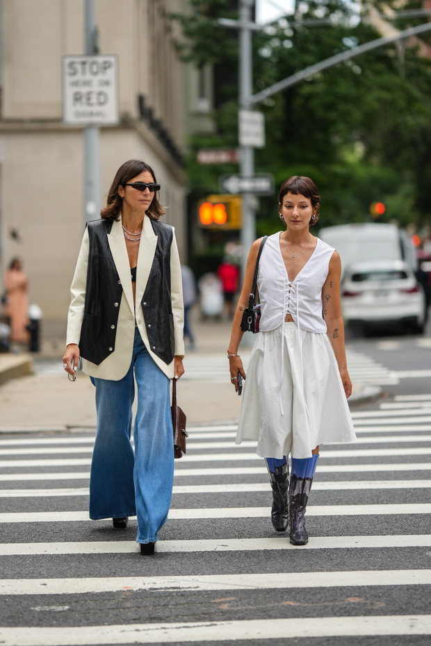 Street Style - September 2022 - New York Fashion Week